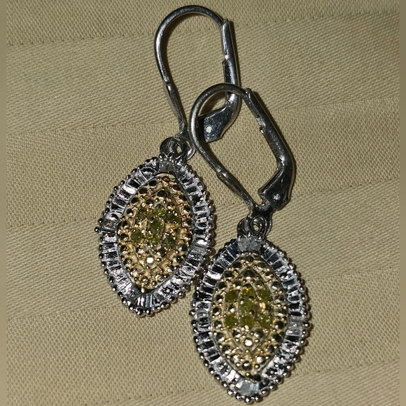 Yellow & White Diamond Leverback Earrings, 925 Silver, 14K YG/Platinum, 0.24 cts - Picture 3 of 9